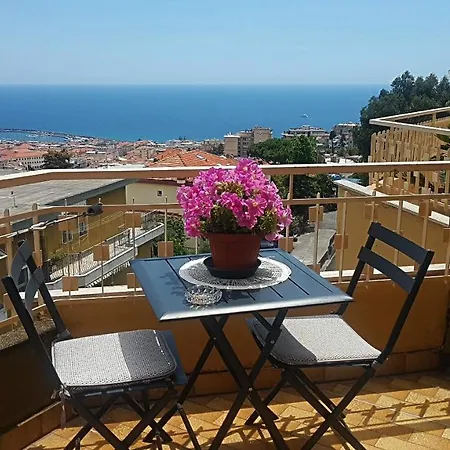 Il Paradiso Del Relax Private With Bathroom Parking * Sanremo